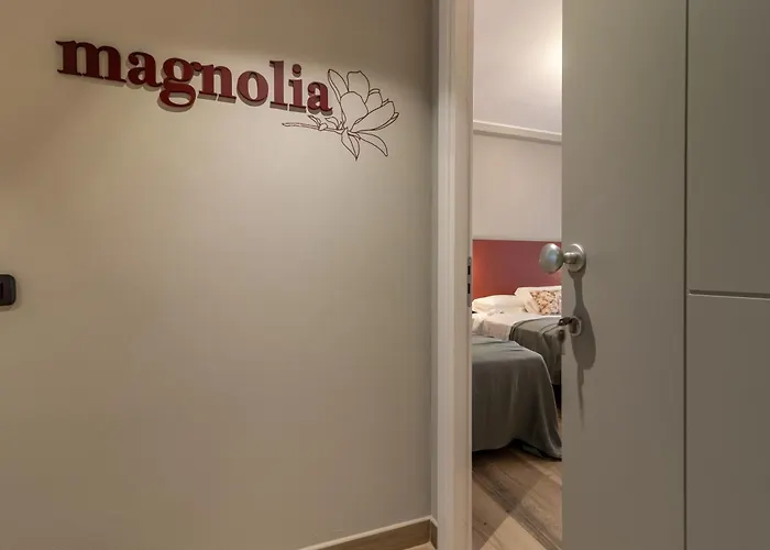 Noemi Chic And Aparthotel