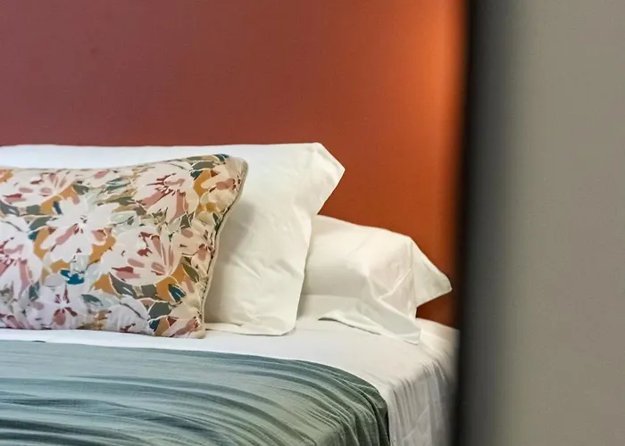 Aparthotel Noemi Chic And La Spezia