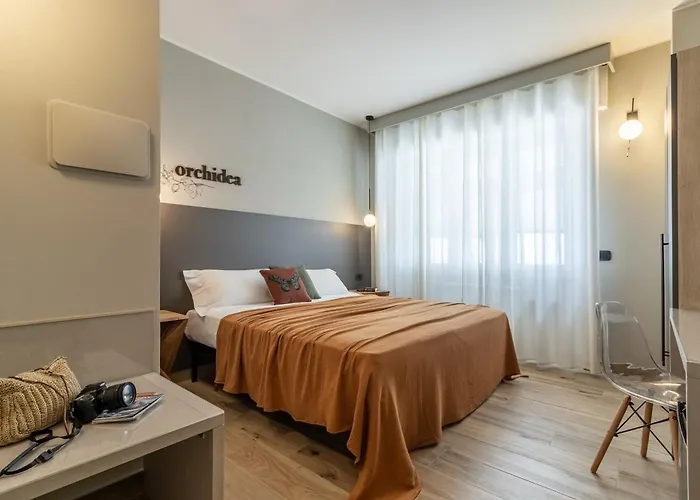 Noemi Chic And Aparthotel La Spezia