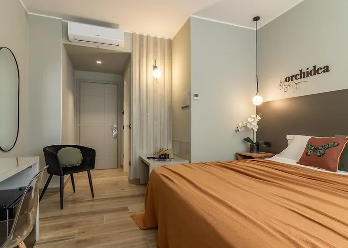 Noemi Chic And Aparthotel 4*